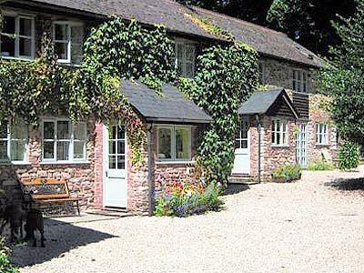 Апартаменты Mill Coach House