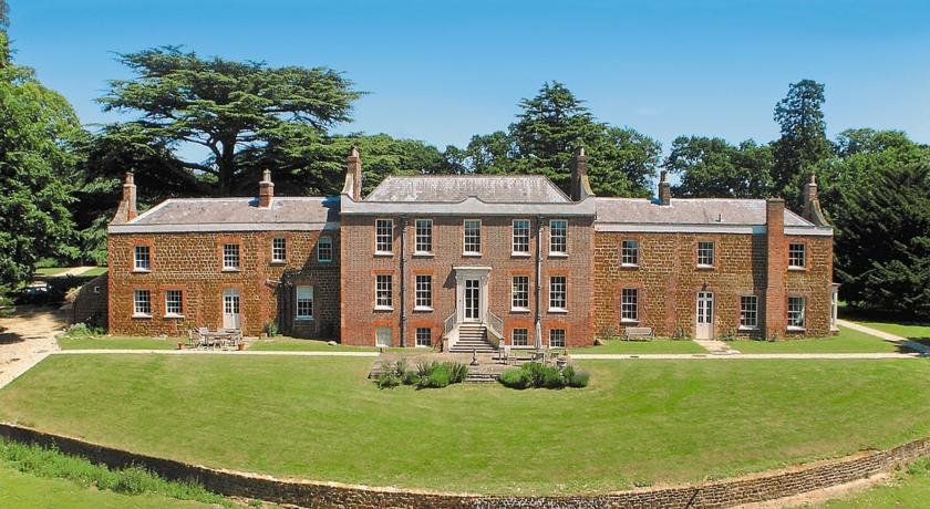 Отель Ingoldisthorpe Hall