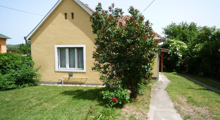 Апартаменты Vakantiehuis in Pölöske