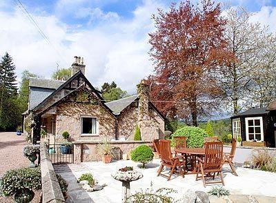 Отель Croiscrag Cottage