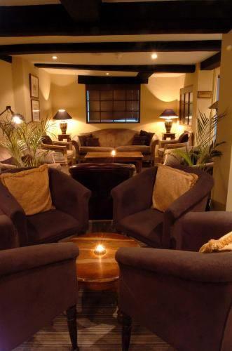 Отель The Manor Hotel