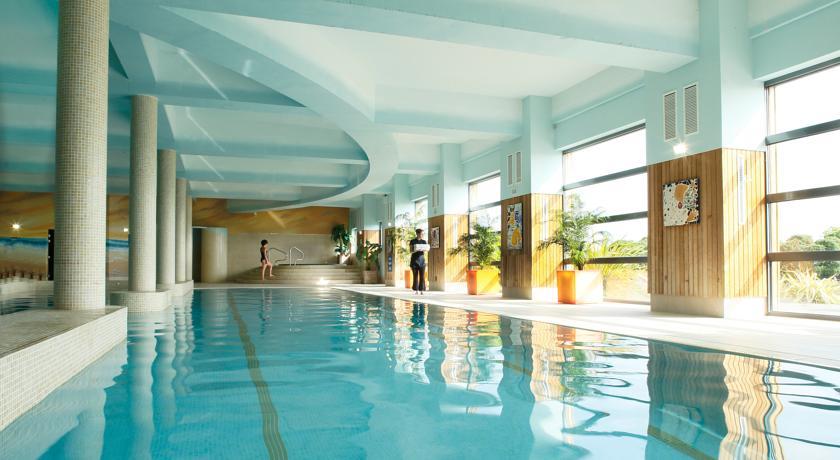 Отель Kinsale Holiday Lodges