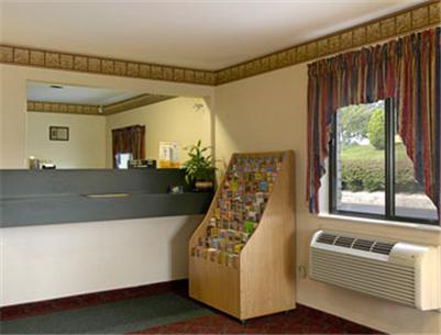Отель Super 8 Motel Etters/Harrisburg Area