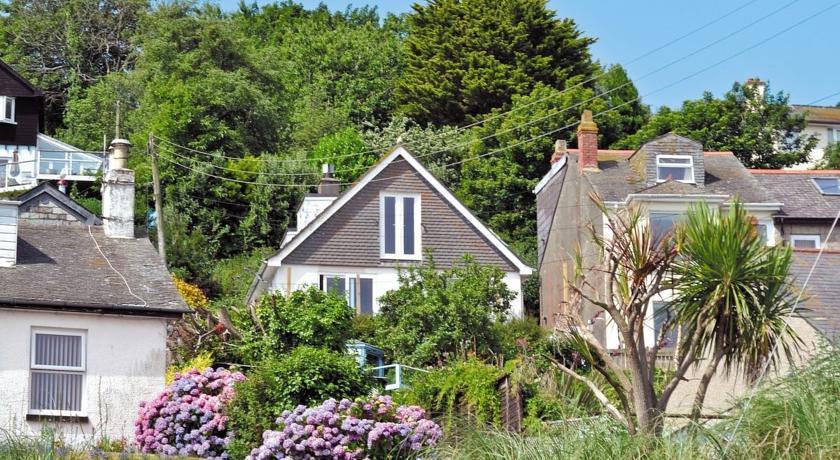 Отель St Michaels Mount View