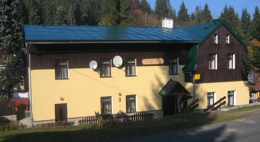 Гостевой дом Penzion Borovice