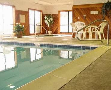 Отель Hampton Inn Newcomerstown