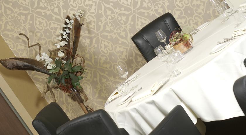 Отель Parkhotel Horst - Hampshire Classic