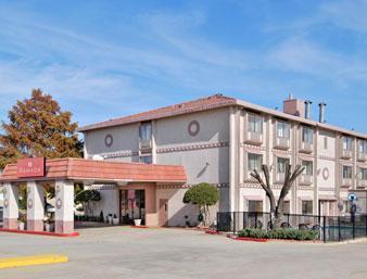 Отель Ramada Oklahoma City Airport North