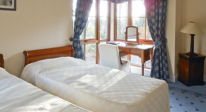 Отель Orchard Lodge