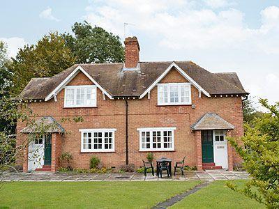 Отель The Gilletts Cottage