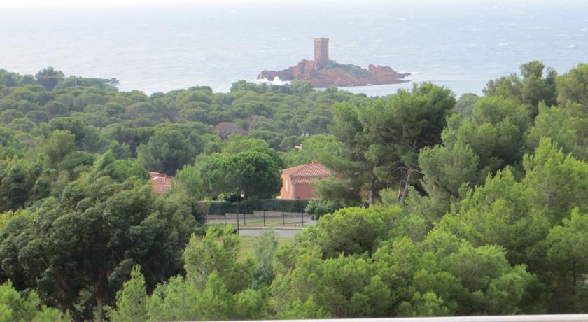 Апартаменты Cap Esterel