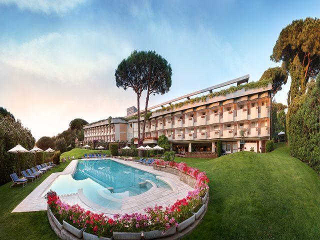 Отель Gallia Palace Hotel