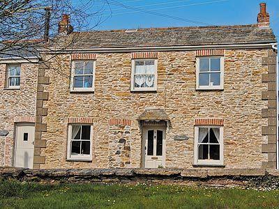 Отель Shoelace Cottage