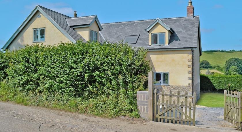 Отель Hideaway Cottage