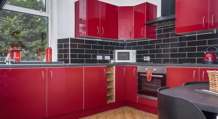 Burnbank Apartment