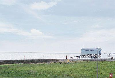 Отель Beachside