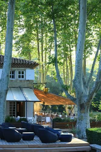 Отель Le Moulin De Vernègues