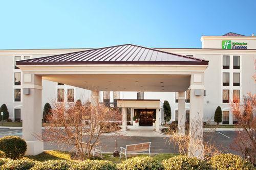 Отель Holiday Inn Express - Chester