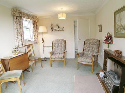 Отель The Annexe 15 Compton Close