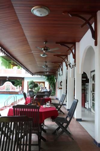 Отель Vansana