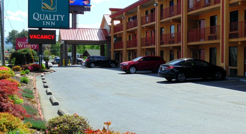 Отель Quality Inn Pigeon Forge
