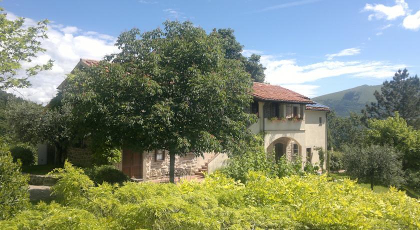 Апартаменты Casale degli ulivi