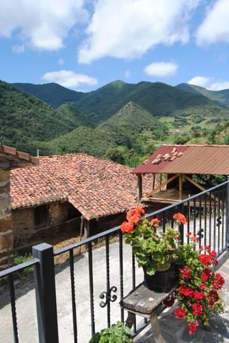 Отель Viviendas Rurales Aldea de Dosamantes