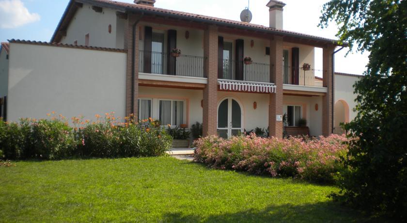 Отель Agriturismo Il Magicorto