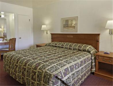 Отель Travelodge Santa Rosa