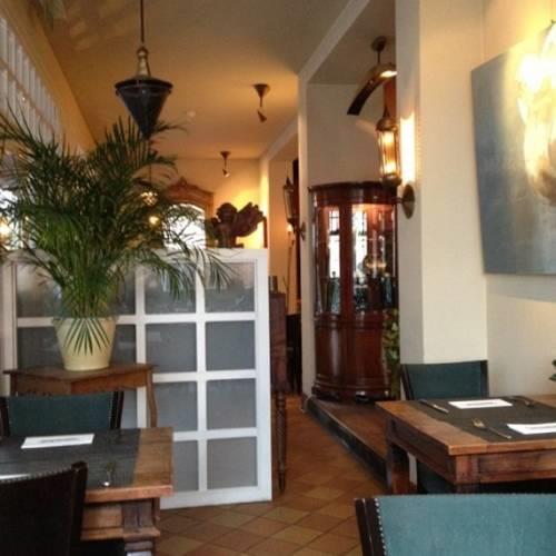 Отель Hotel Restaurant Brasserie Kanne & Kruike