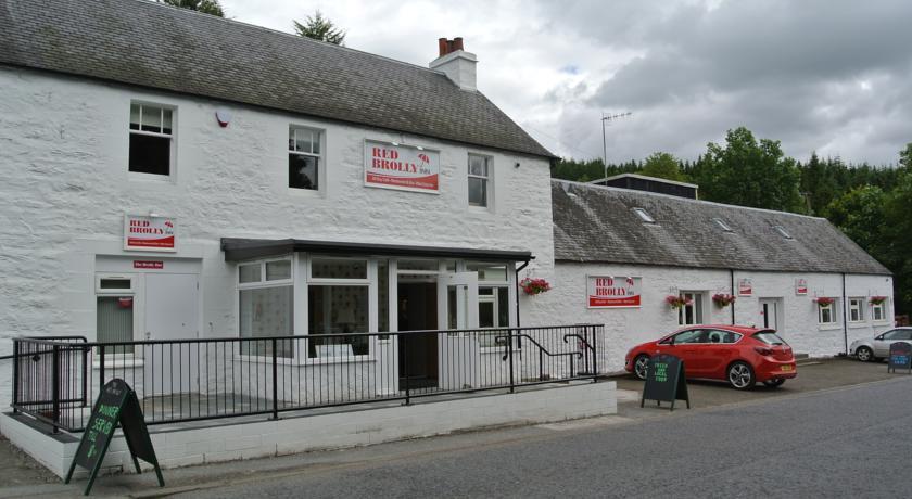 Отель The Red Brolly Inn