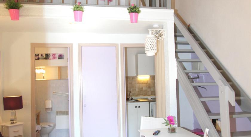 Отель Auberge des Pins