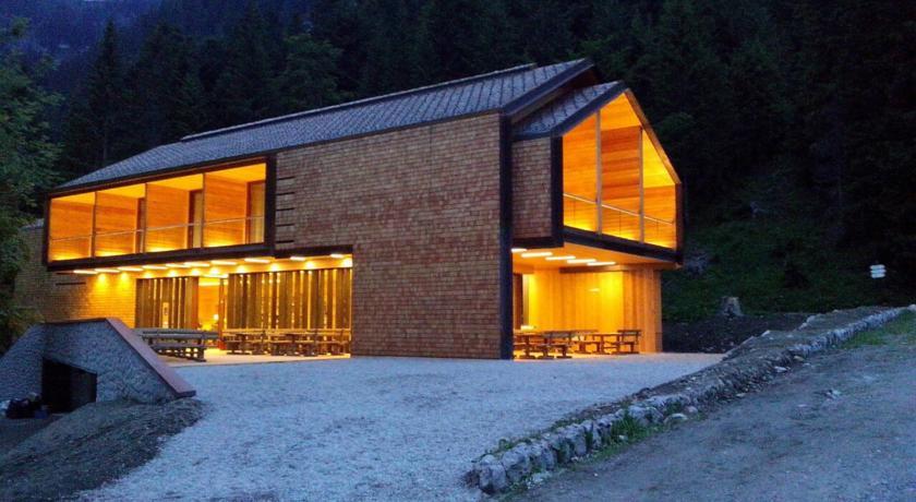 Отель Vallesinella Hotel Restaurant Bar