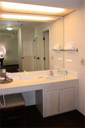 Отель Hampton Inn & Suites Bethlehem
