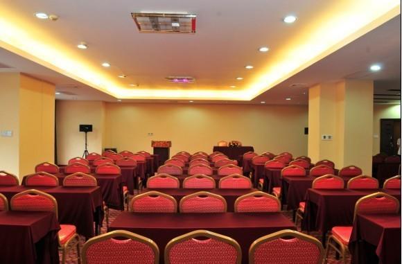 Ying Feng Business Hotel