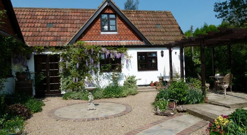 Апартаменты South Downs Getaway