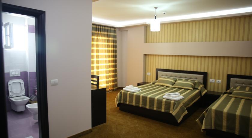 Отель Hotel Pogradeci