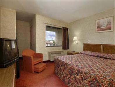 Отель Howard Johnson Express Inn Blackwood