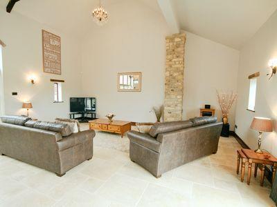 Отель Tockwith Lodge Barn