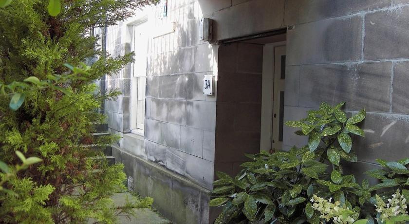 Отель Wellington Terrace Apartment