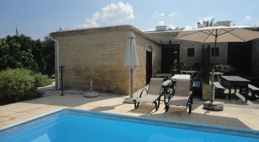 Апартаменты Spanos House