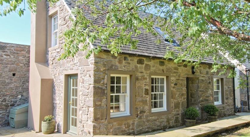 Отель The Arns Cottage