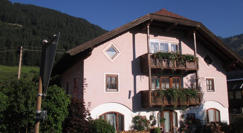 Апартаменты Ferienhaus Höll