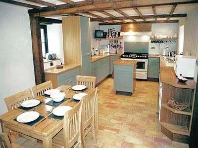 Отель Tricks Cottage