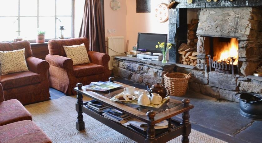 Отель Birkerthwaite Farmhouse
