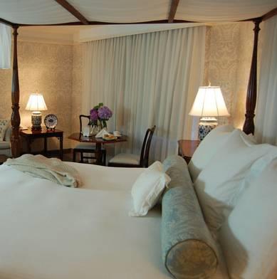 Отель The Simsbury Inn