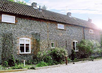Отель Cobble Stones
