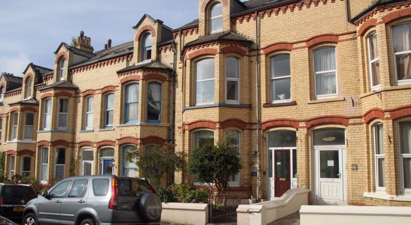 Апартаменты Rathvale Self-Catering Apartments