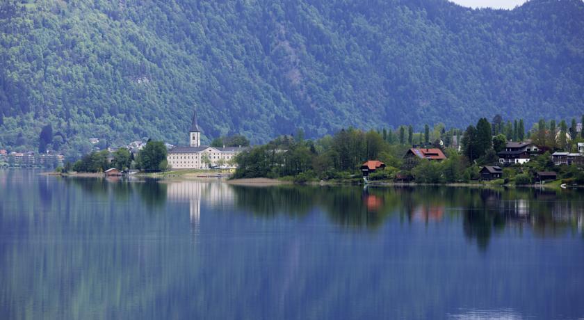 Отель Stiftshotel Ossiach