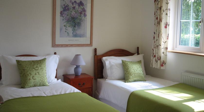 Мини-отель Cherry Tree Bed & Breakfast